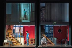 Theater: Zwischen den Zeiten