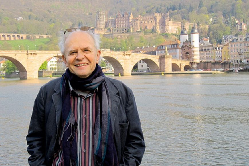 Roman: Im bildgewaltigen Delirium