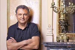 Opernhaus-Intendant: «Regie führen ist eine Fleissarbeit»