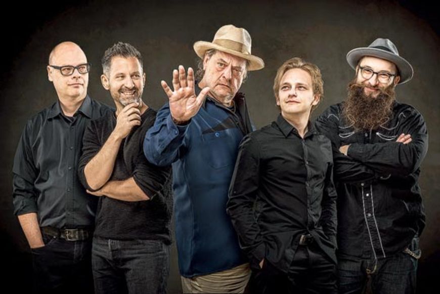 Sounds: Moudi monumental