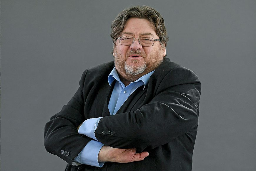 Erzählband: Sehnsucht nach menschlicher Nähe