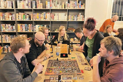 Gesellschaftsspiele: Abtauchen in neue Spielwelten