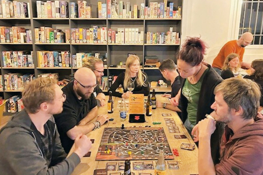 Gesellschaftsspiele: Abtauchen in neue Spielwelten