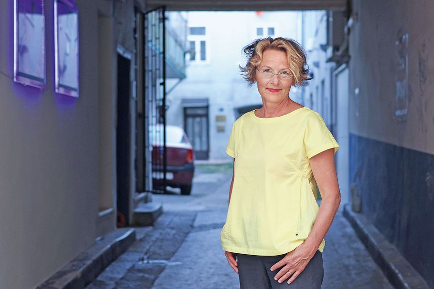 Hildegard Keller: Die Schuhe der Anderen