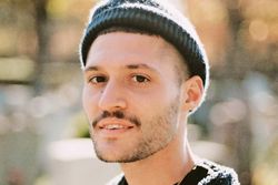 Flurin Jecker, 31, Schriftsteller: Vom Technobeat in die Stille