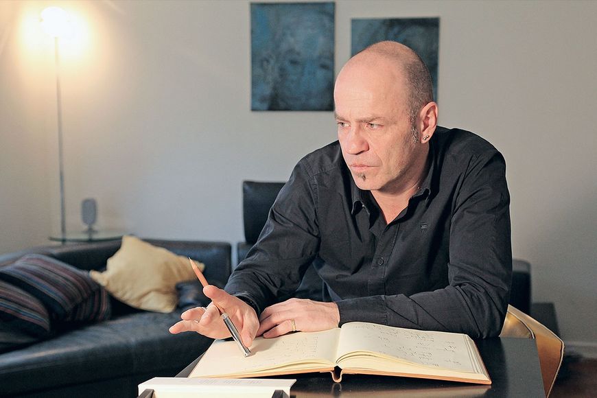 Urs Augstburger: Der Kuss der Steuerkommissärin