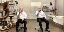 Ausstellung: Selbst das Porträt trägt Gesichtsmaske  