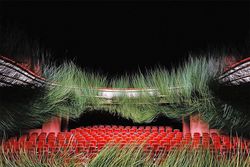Online-Bühne: Im Theatersaal wuchert es
