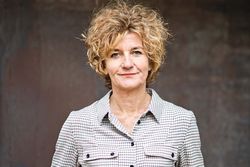 Sandra Hughes: Bratwurst mit Senf