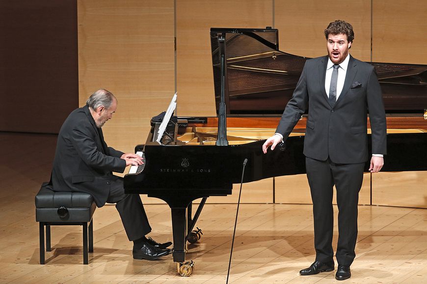 Klassik:  Ein Luzerner Tenor erobert die Opernwelt