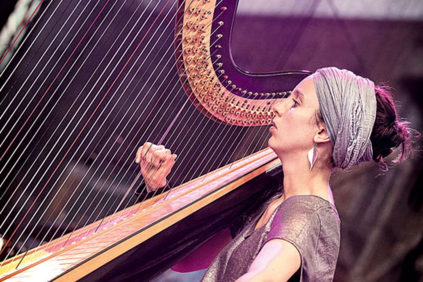 Julie Campiche: Exotische Engelsklänge