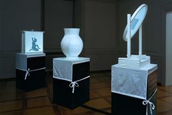 Ausstellung: In seinen Installationen verlieren sich Betrachter