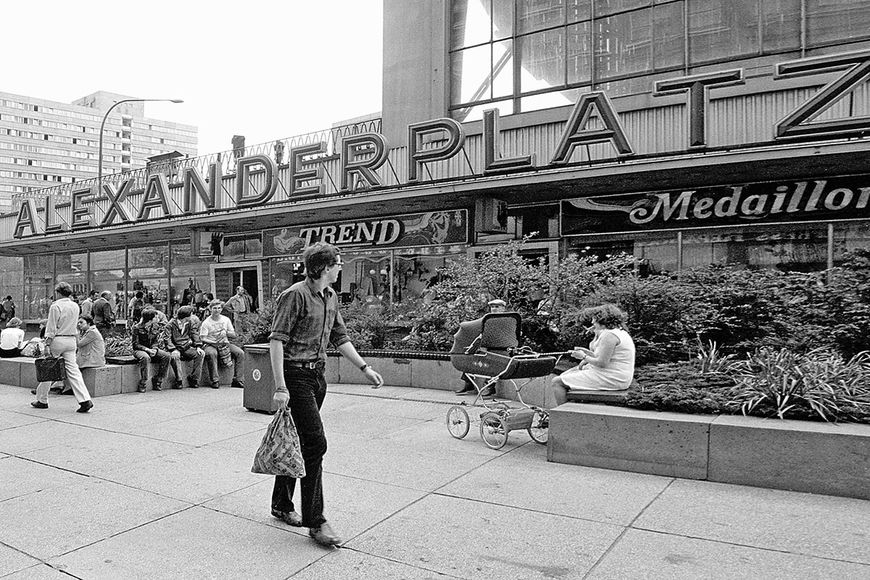 Roman: Fatale Liebe in einem maroden Staat
