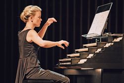 Iveta Apkalna: Audienz bei der Klassik-Königin 