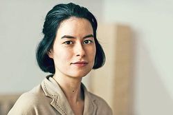 Yael Inokai: Zahnbürstenminiatur