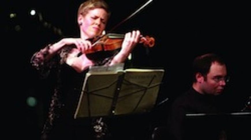 Isabelle Faust - «Bisweilen muss ich bei Orchestern auf die Klingel drücken»