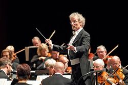F. Welser-Möst: Dirigiert diesen Sommer in Salzburg und Luzern