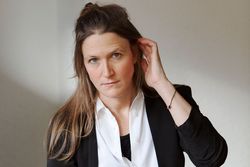 Erzählband: Vom Objekt zur kritischen Stimme