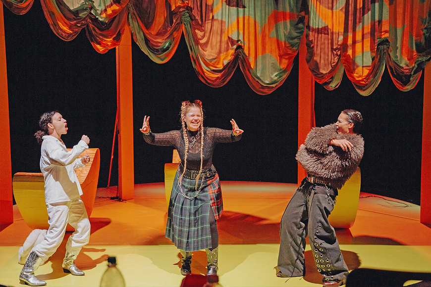 Inklusives Theater: Kulturbesuch trotz Beeinträchtigung