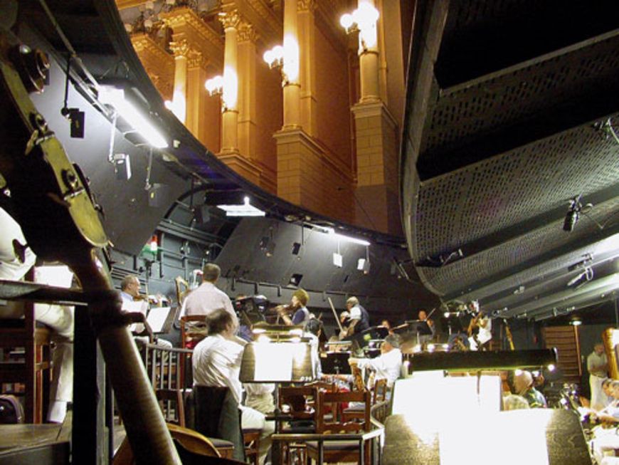 Allotria im Opernhaus