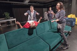 Theater: Auch Fakten haben kurze Beine